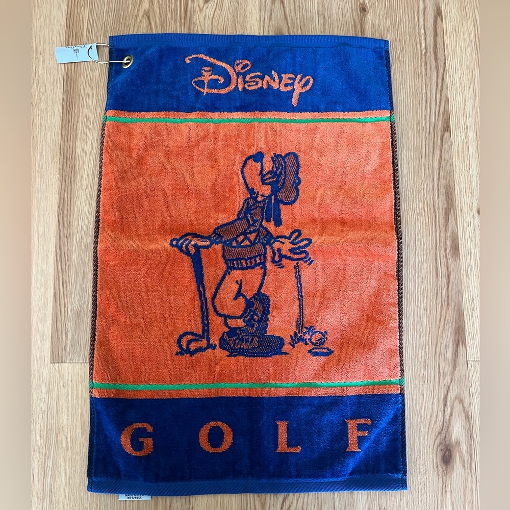 Disneyparks  goofy golf towel